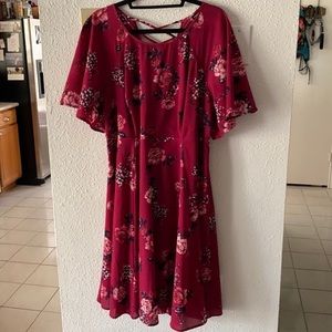 Torrid Floral Flare Sleeve Dress Size 16